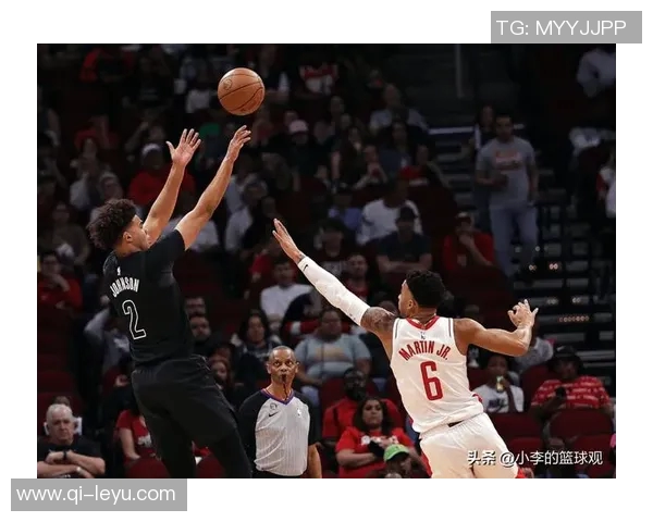 布克连得五分迅速拉开比分罚球线急停跳投与反击三分震撼篮网 布克连得五分迅速拉开比分罚球线急停跳投与反击三分震撼篮网