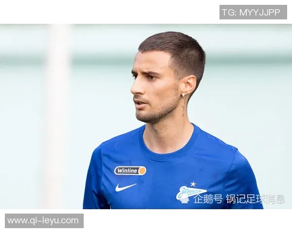 太阳主帅称马卢阿奇设立新标杆期待他持续高水平表现 太阳主帅称马卢阿奇设立新标杆期待他持续高水平表现