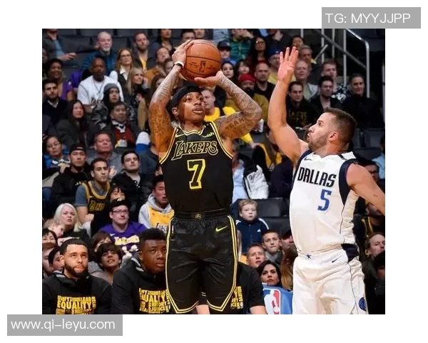 小托马斯罚球表现抢眼9投仅中2但凭借罚球独得15分